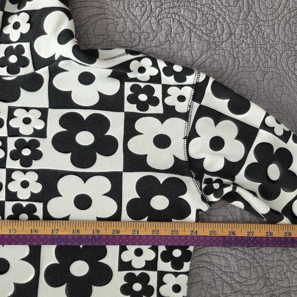 Wild Fable Womens Medium‎ Cropped Hoodie Floral Retro Hippie Black White - Picture 8 of 9